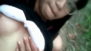 ABG Perawan Berkacamata Ngentot Outdoor