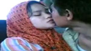 Dipaksa Buat Video Mesum