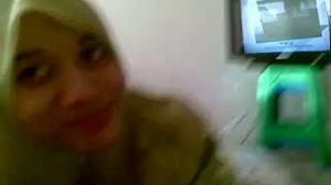 Gadis Cantik Berjilbab Mesum di Rumah Pacar