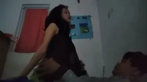 Ngentot Mendesah Pas Lagi Hujan Deras