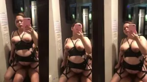 Ngewe Tante Toge di Depan Cermin