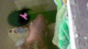 Ngintip Saudara Sepupu Sma Mandi 2